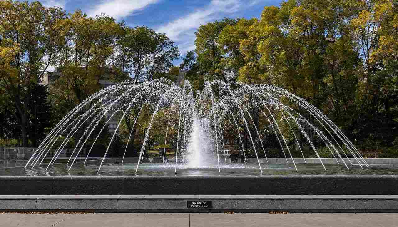 The Alberta Legislature grounds in Edmonton (file photo)