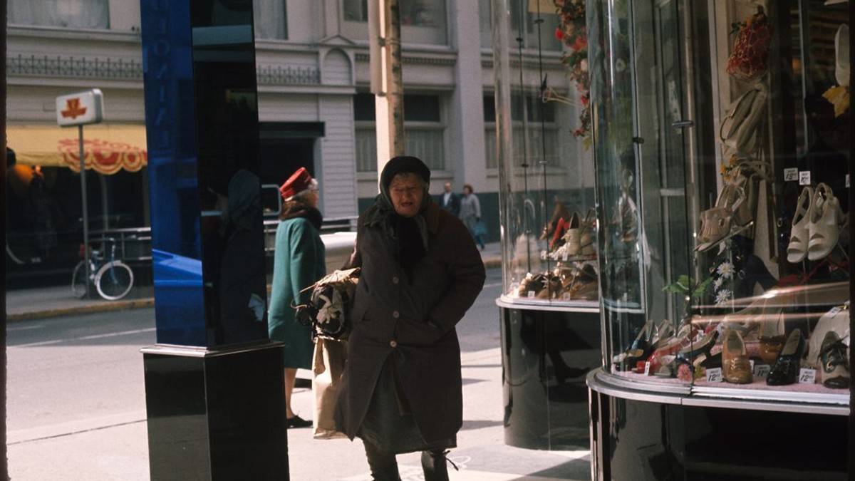 Shoppers on Yonge Street in Toronto (file photo)
