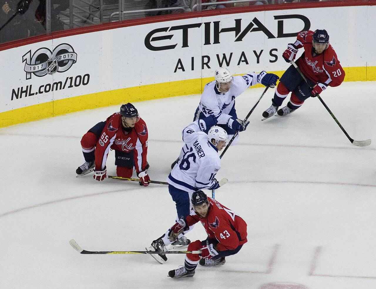William Nylander Ties Career High With 5 Points as Maple Leafs Beat Avalanche 6-3